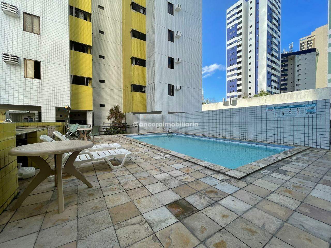 Apartamento para aluguel no Pina: 