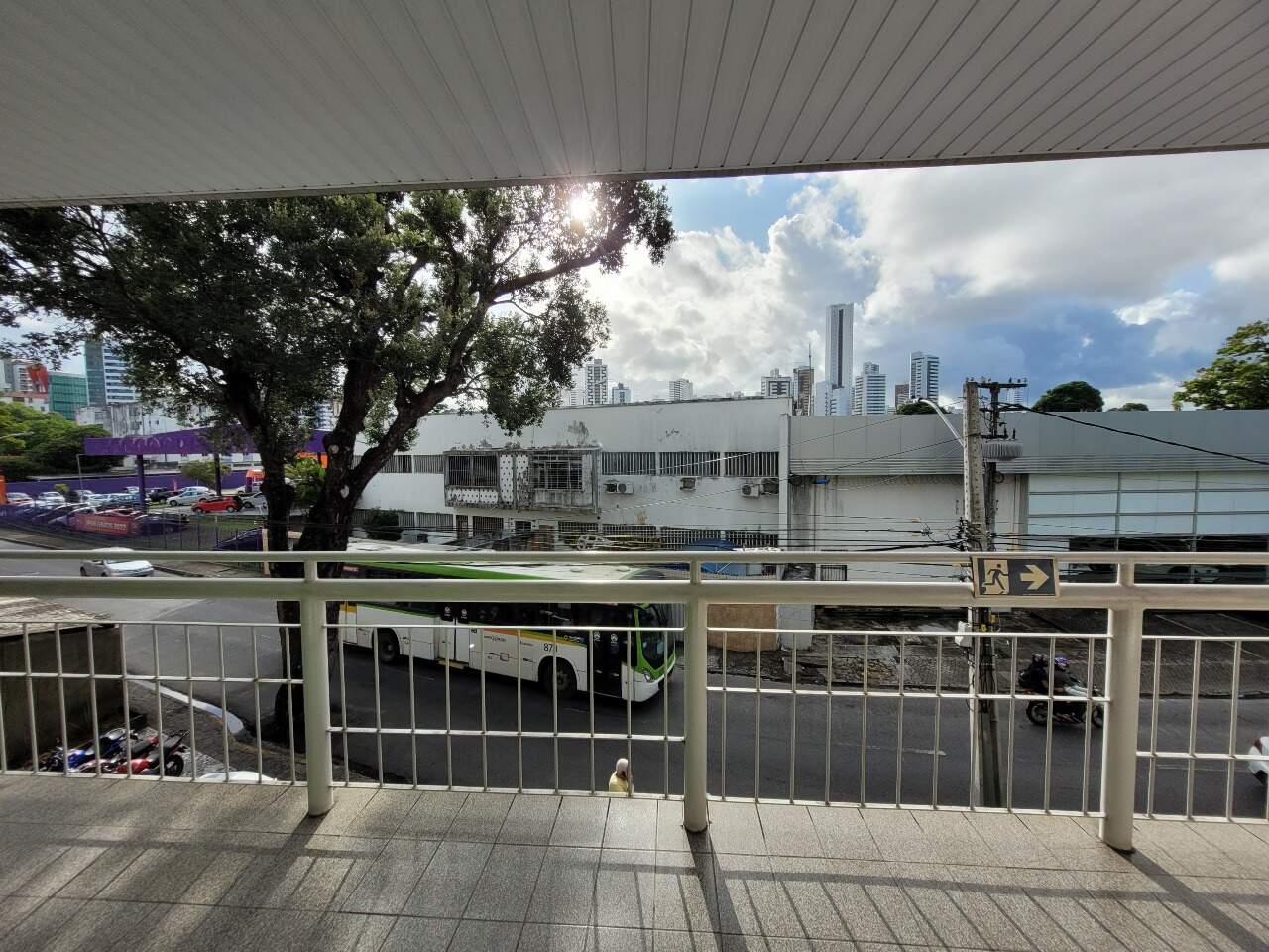 Sala para aluguel no Espinheiro: 