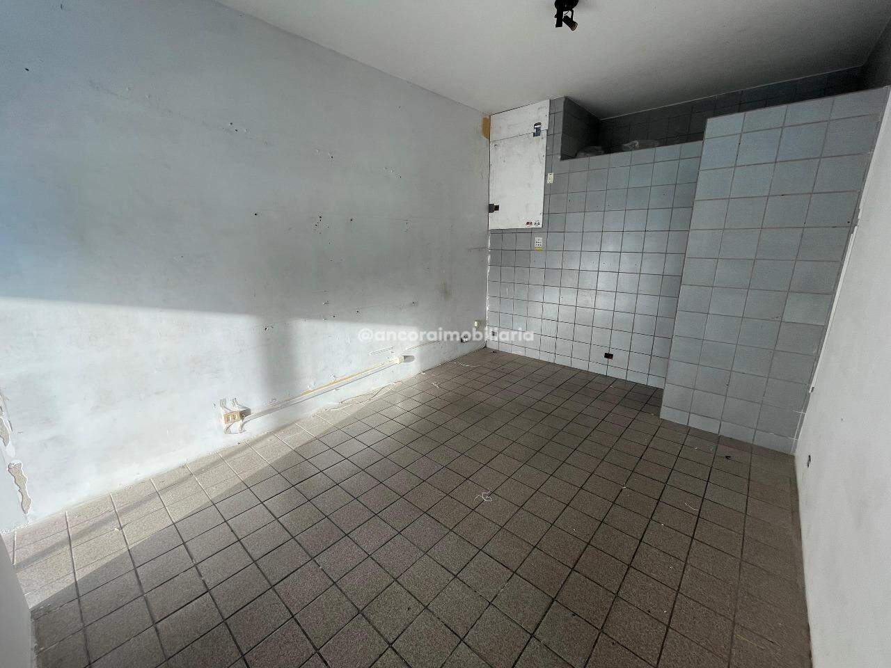 Sala para aluguel no Espinheiro: 