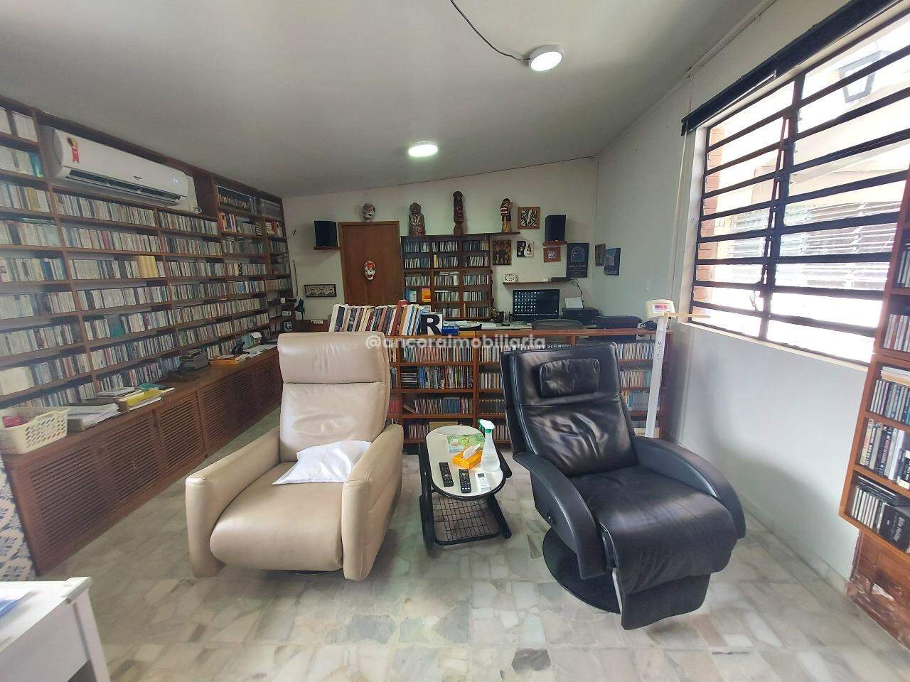 Casa à venda no Ilha do Retiro: 