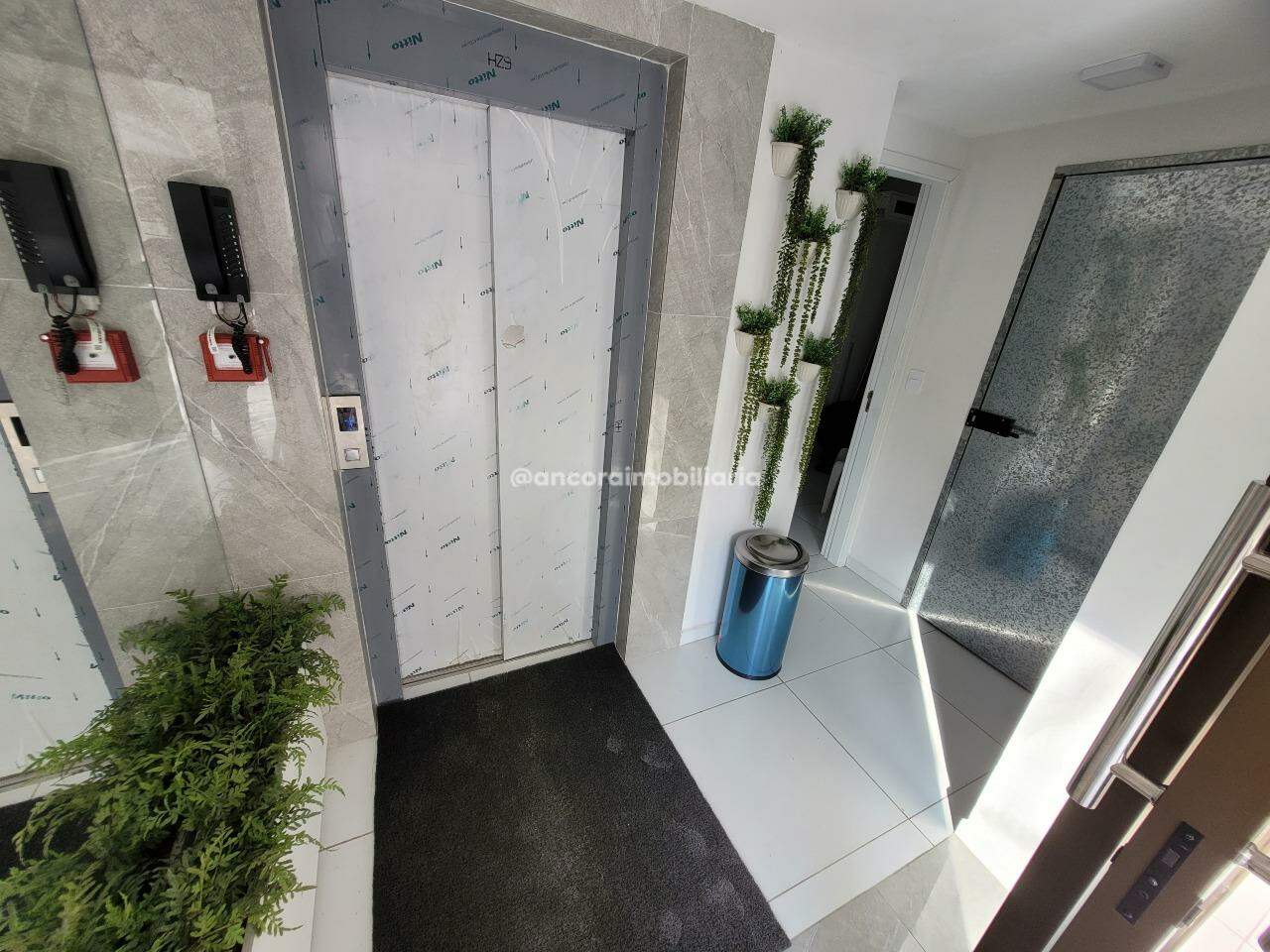 Apartamento para aluguel no Encruzilhada: 