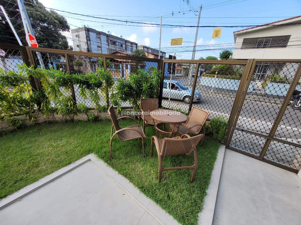 Apartamento para aluguel no Encruzilhada: 