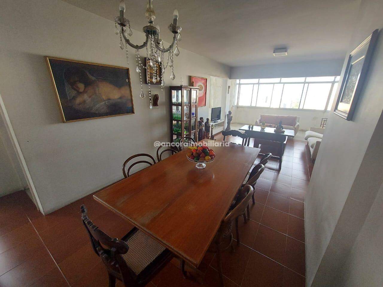 Apartamento à venda no Graças: