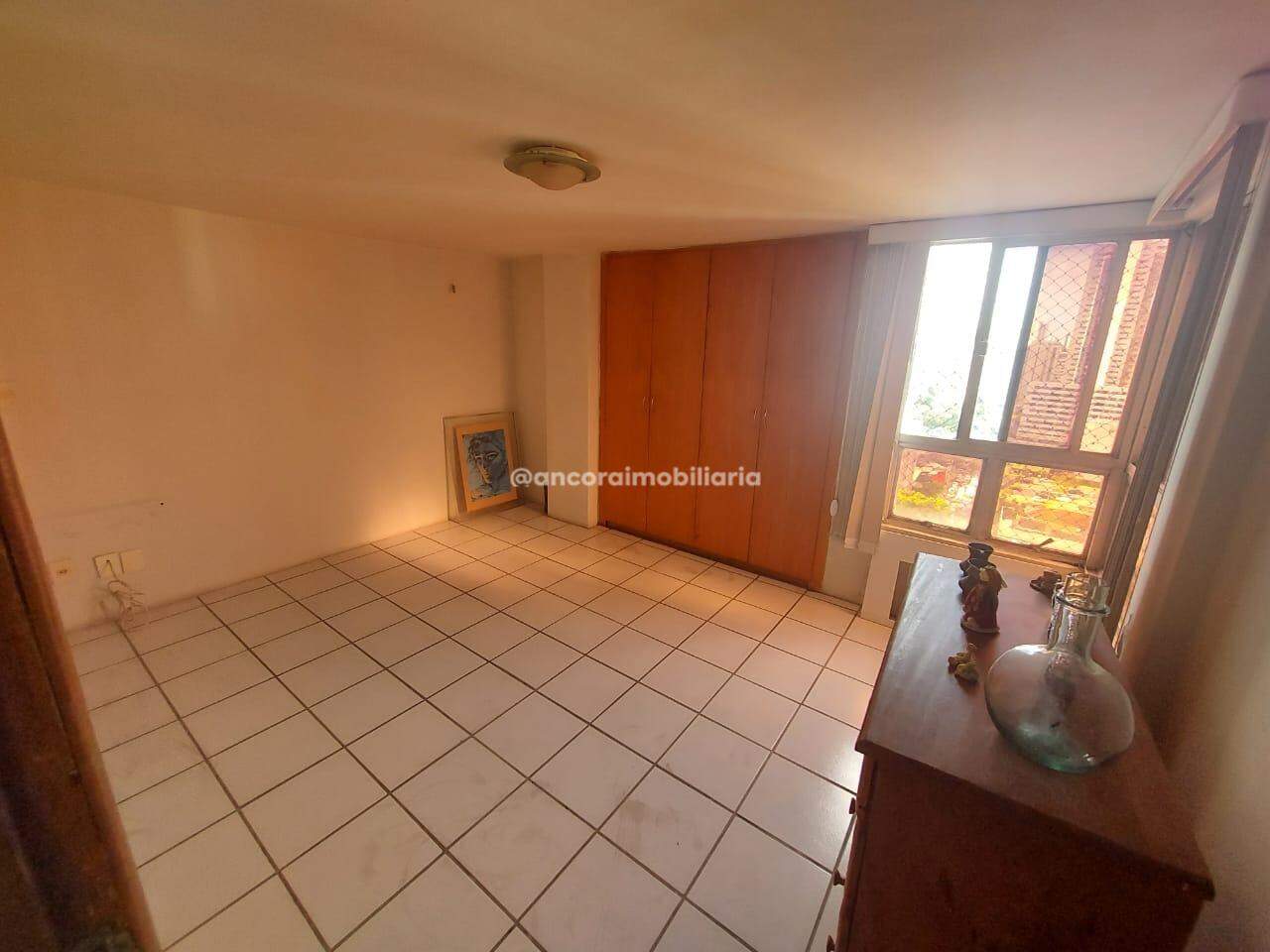 Apartamento à venda no Graças: