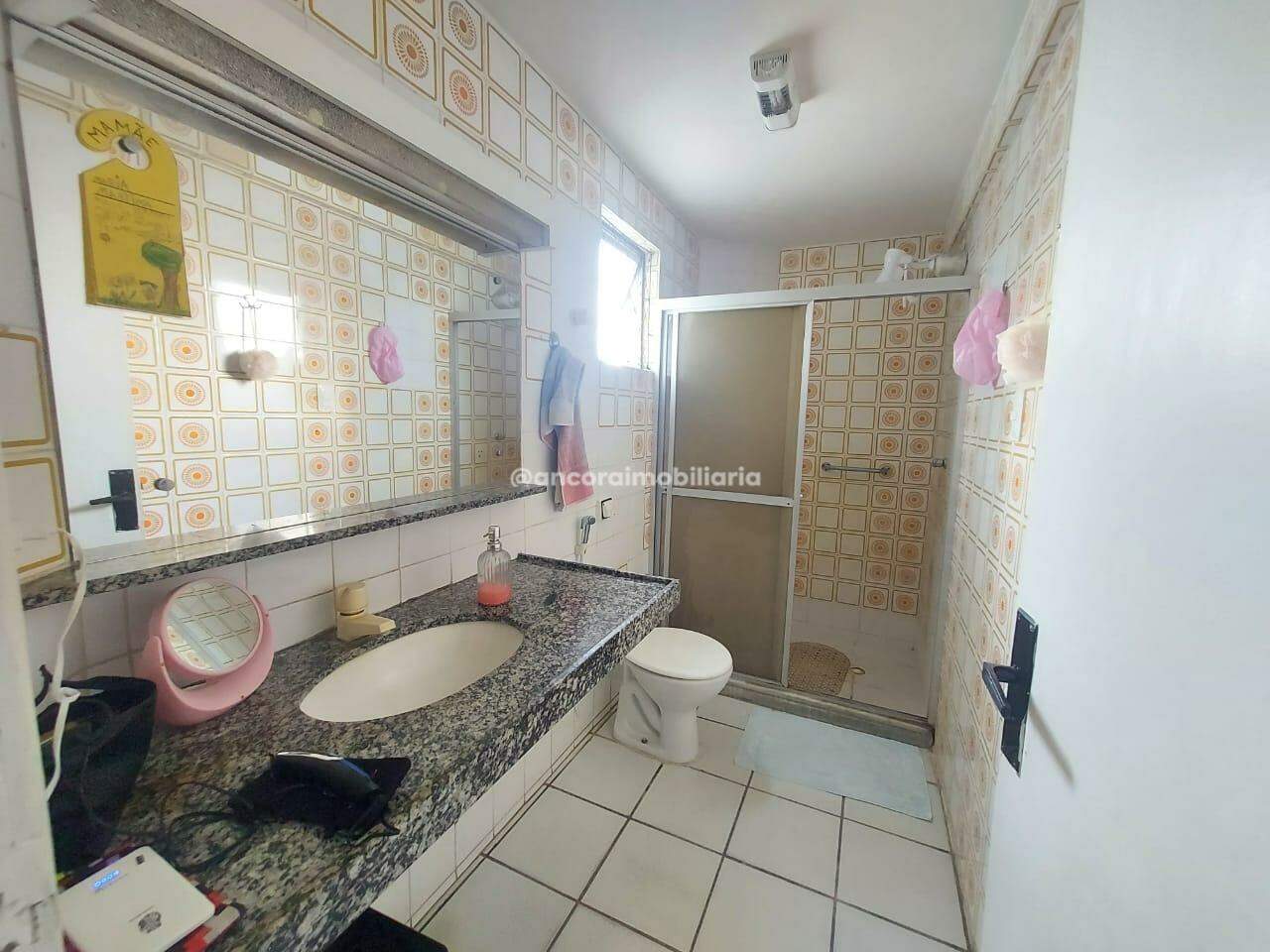 Apartamento à venda no Graças:
