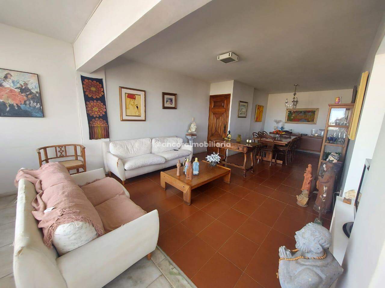 Apartamento à venda no Graças: 