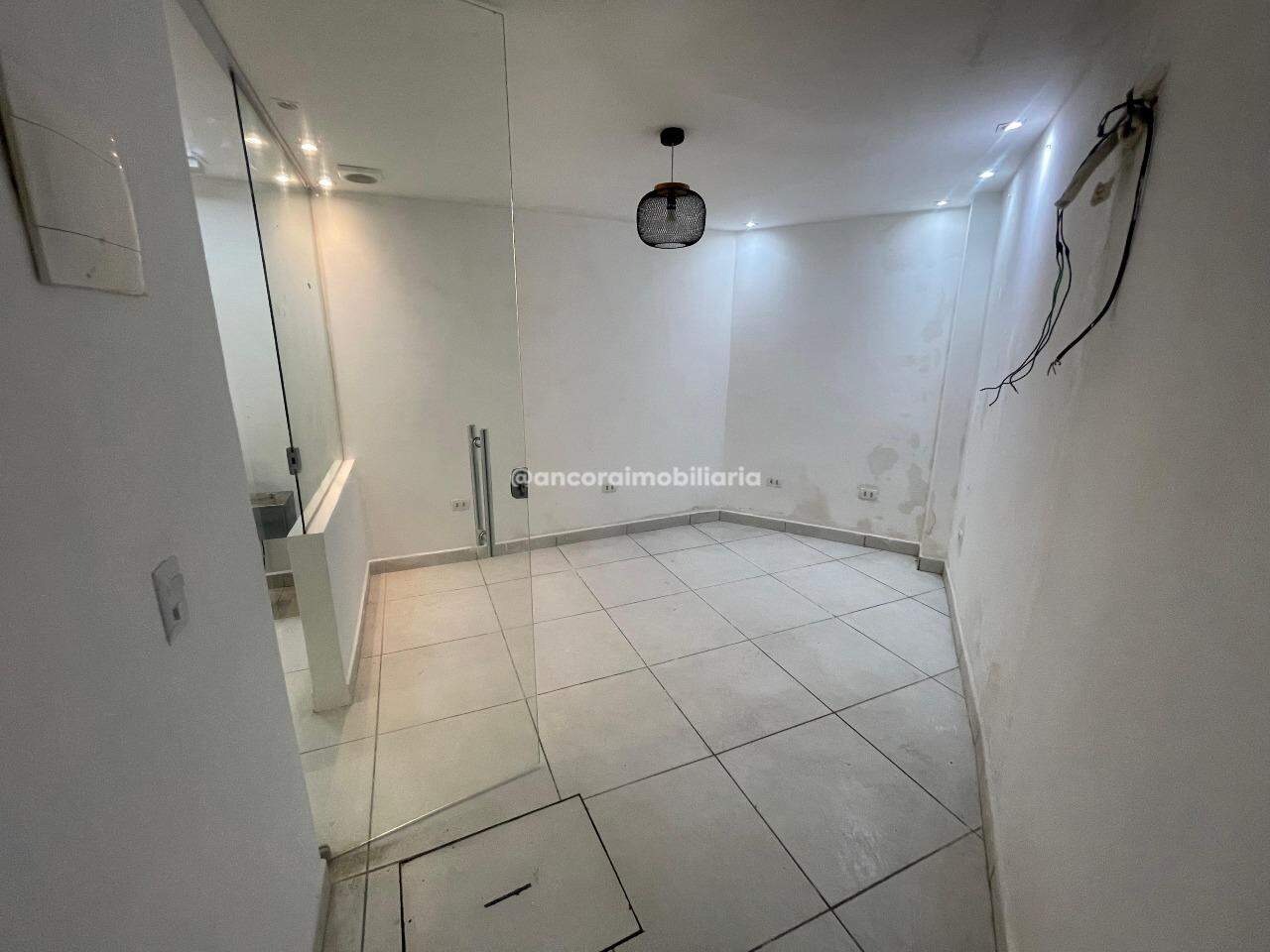 Sala para aluguel no Afogados:
