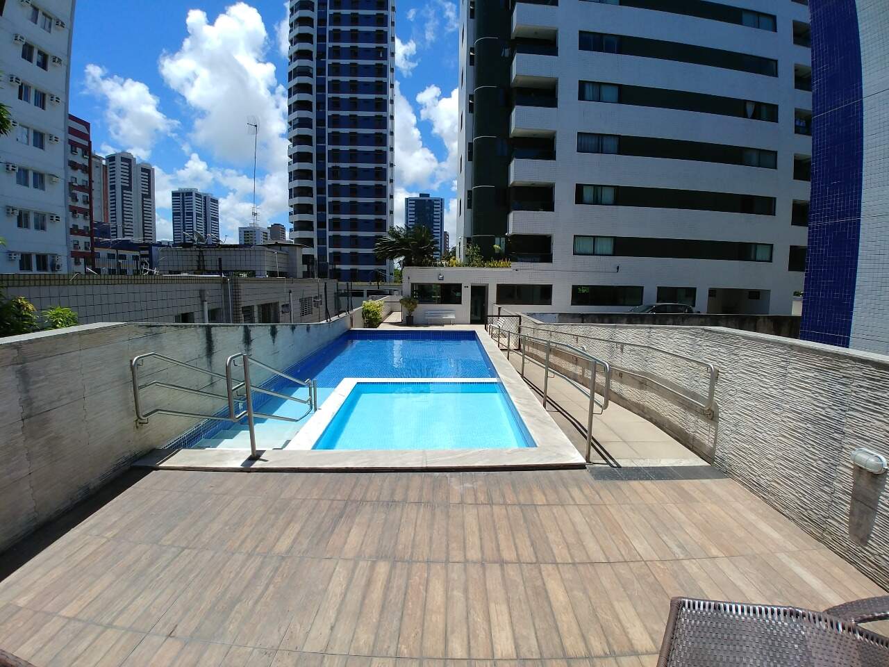 Apartamento para aluguel no Derby: 