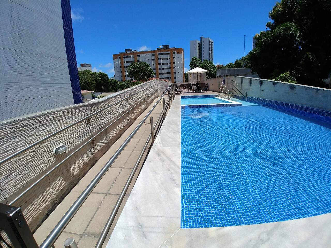 Apartamento para aluguel no Derby: 