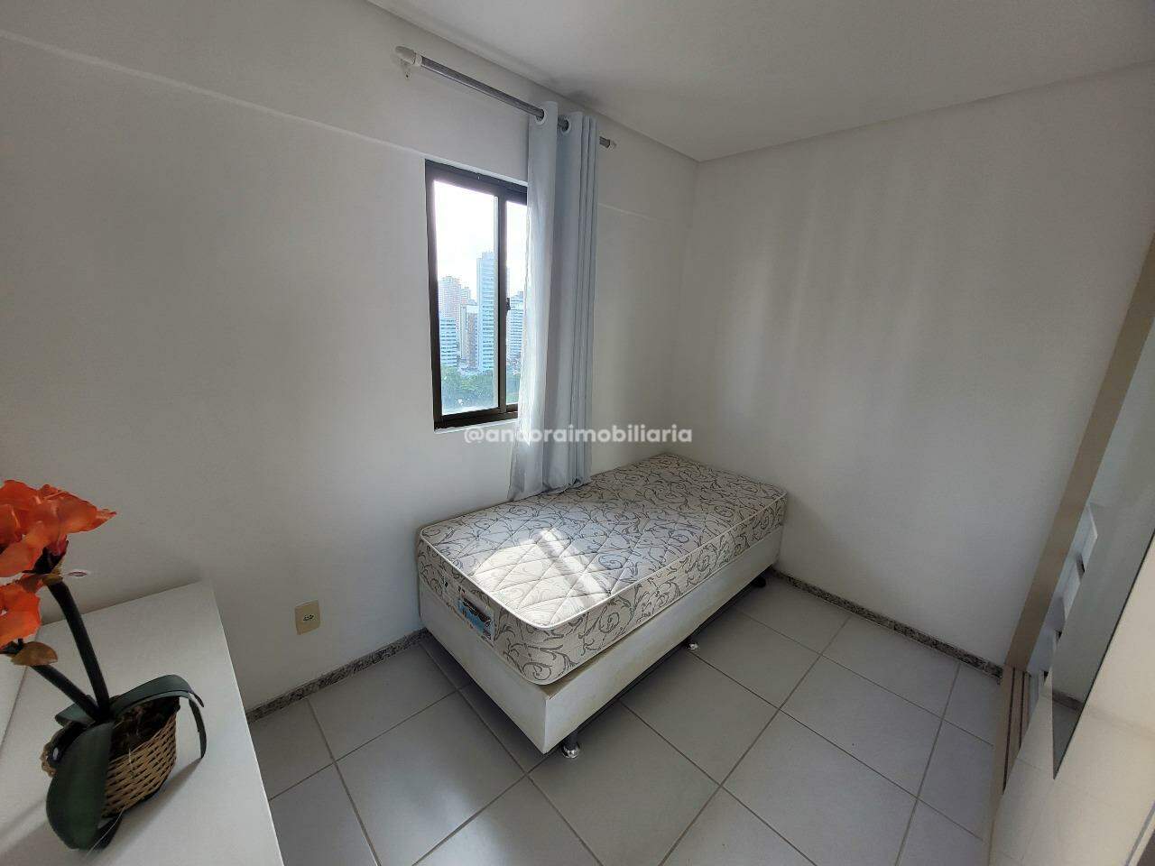 Apartamento para aluguel no Derby: 