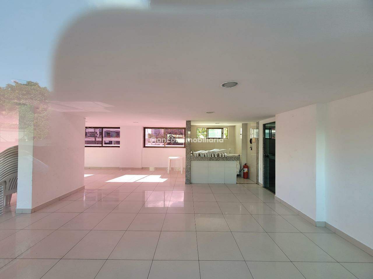 Apartamento para aluguel no Derby: 