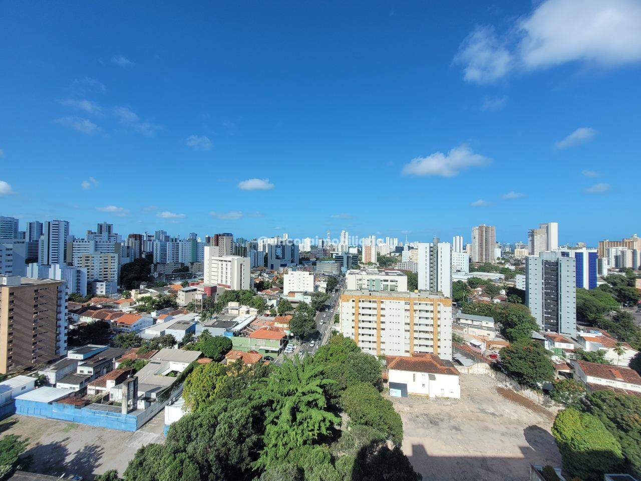 Apartamento para aluguel no Derby: 
