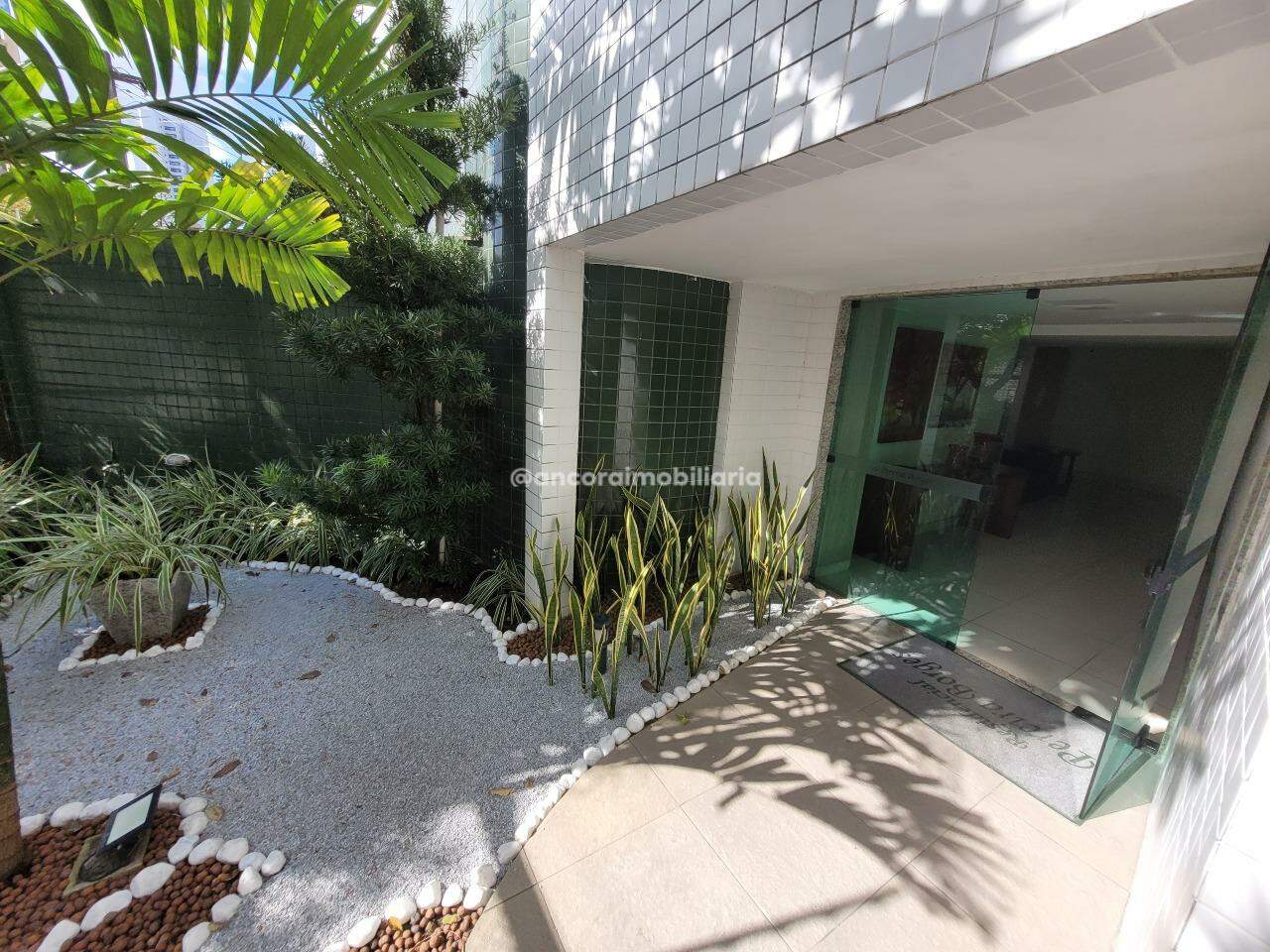 Apartamento para aluguel no Derby: 