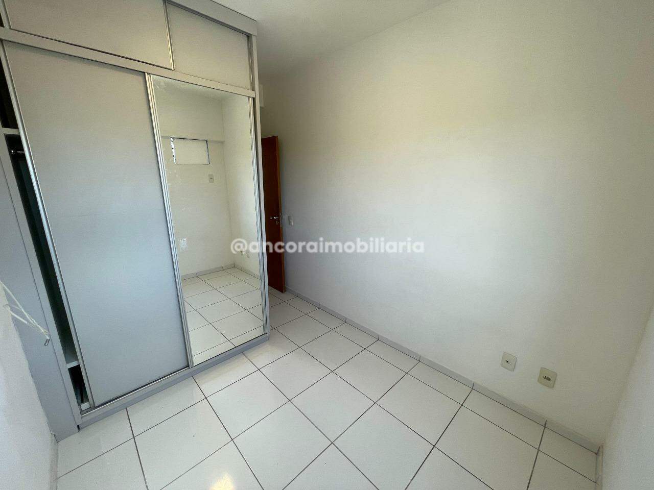 Apartamento para aluguel no Engenho do Meio: 