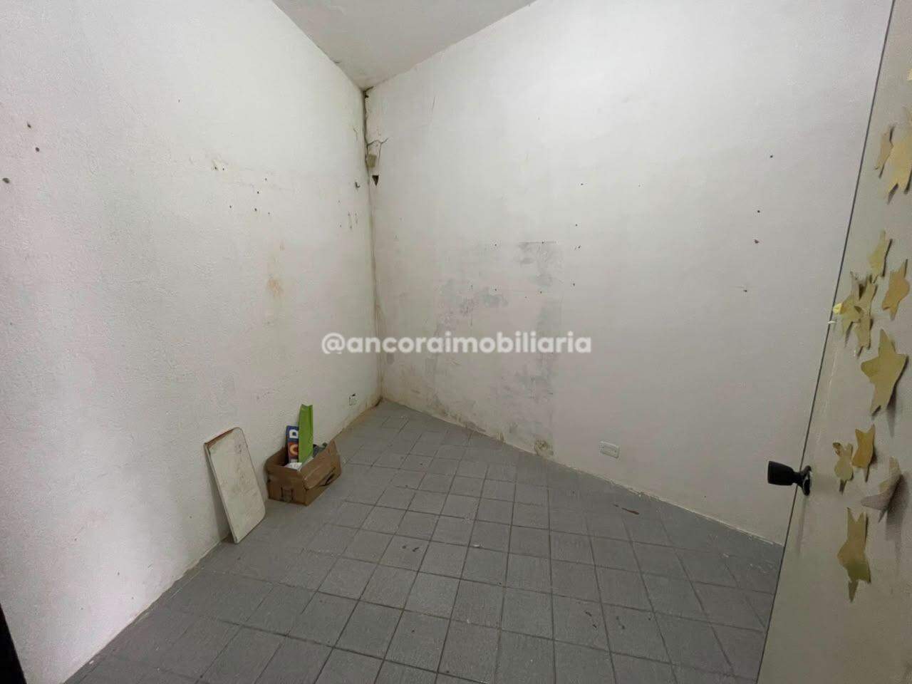 Sala para aluguel no Espinheiro: