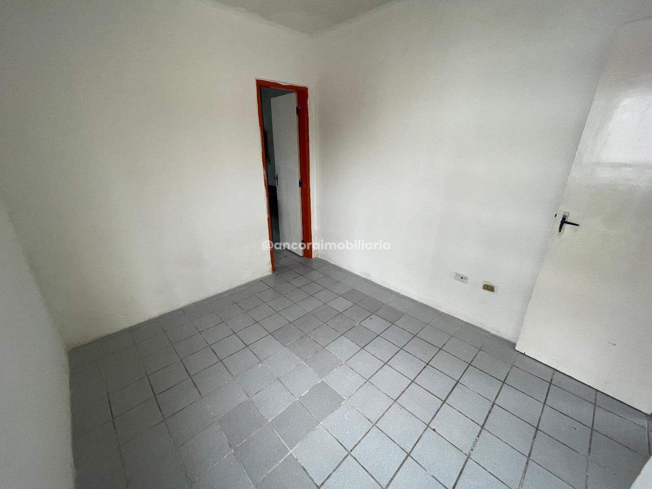 Apartamento para aluguel no Cordeiro: