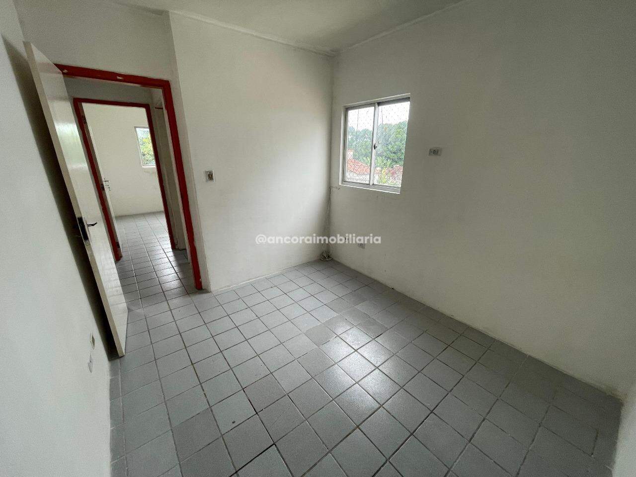Apartamento para aluguel no Cordeiro: