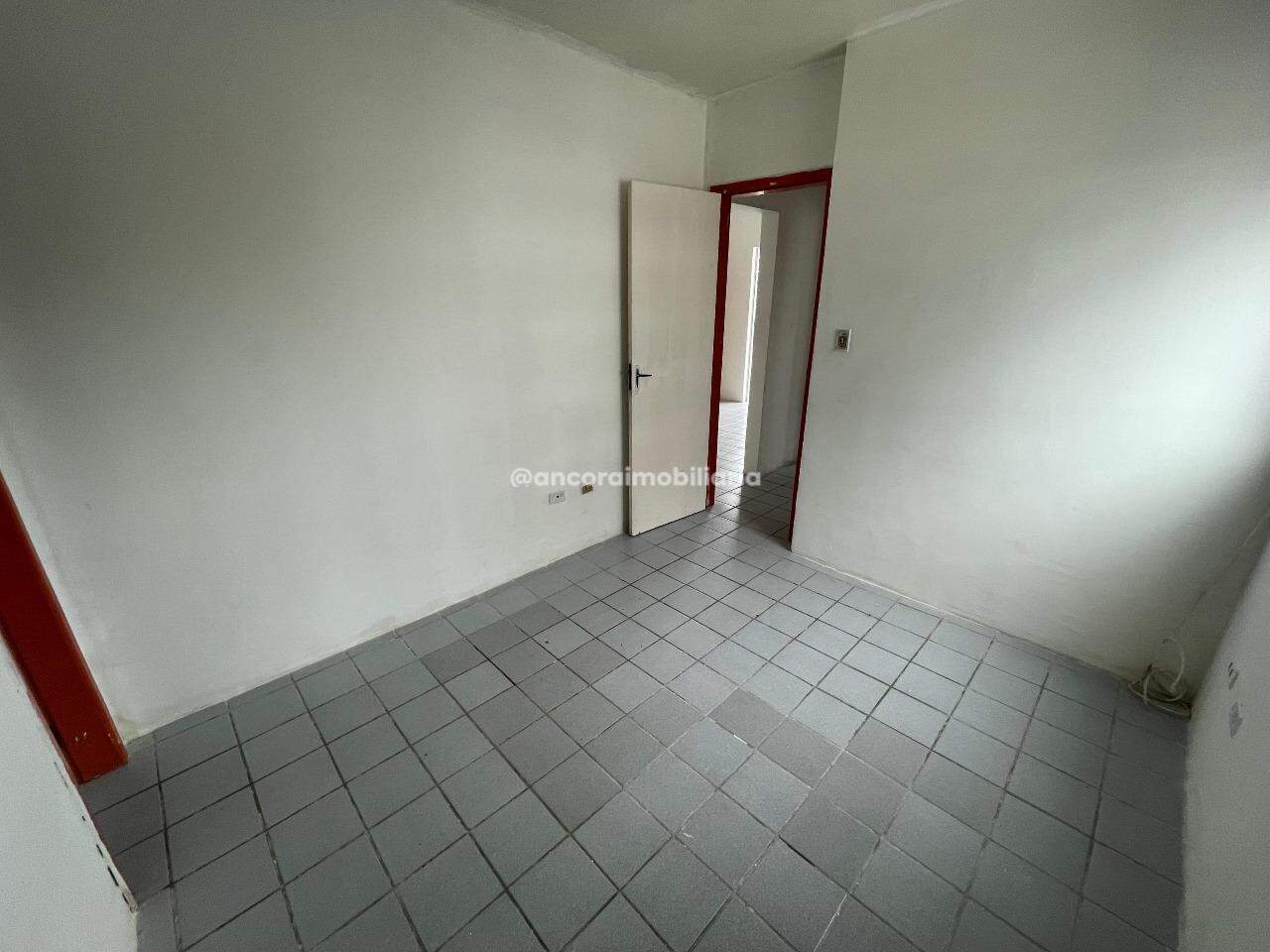 Apartamento para aluguel no Cordeiro: