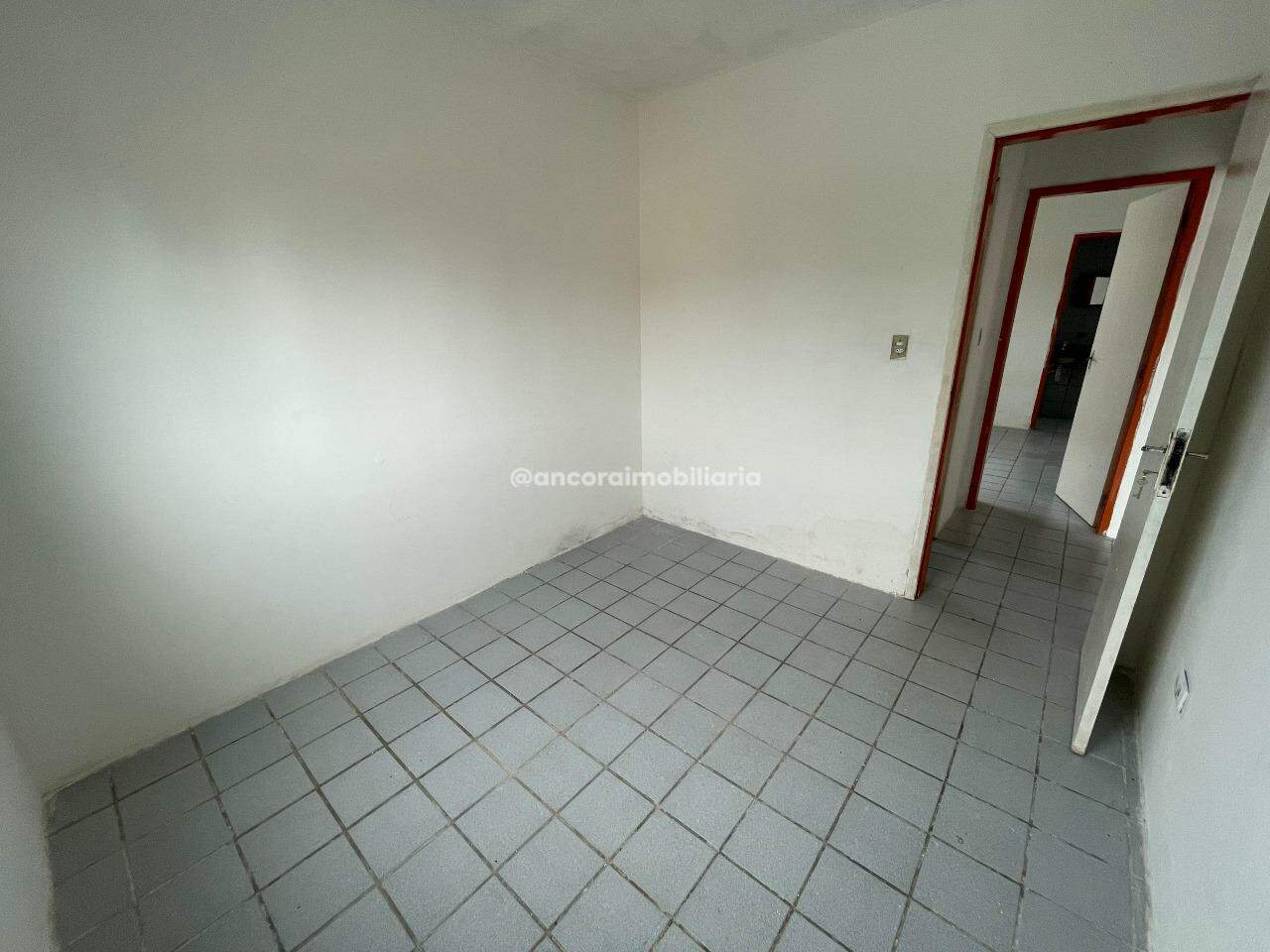 Apartamento para aluguel no Cordeiro: