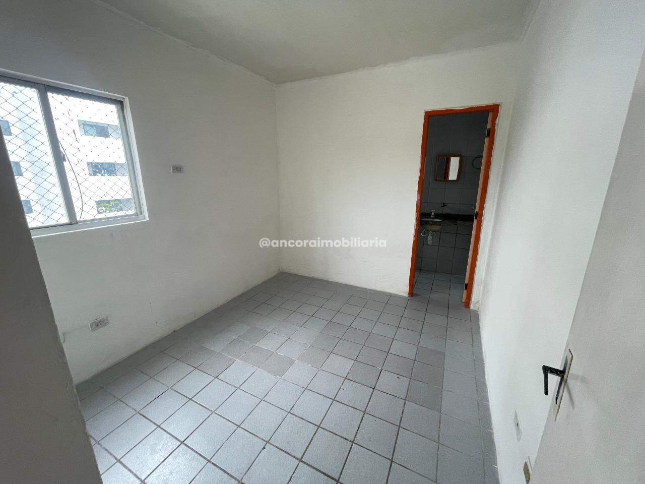 Apartamento para aluguel no Cordeiro: