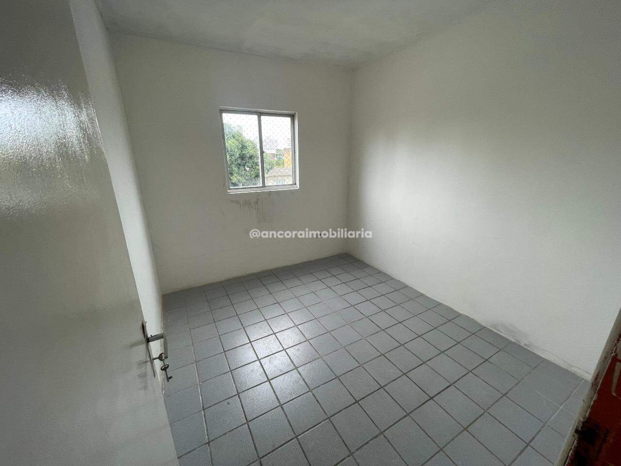 Apartamento para aluguel no Cordeiro: