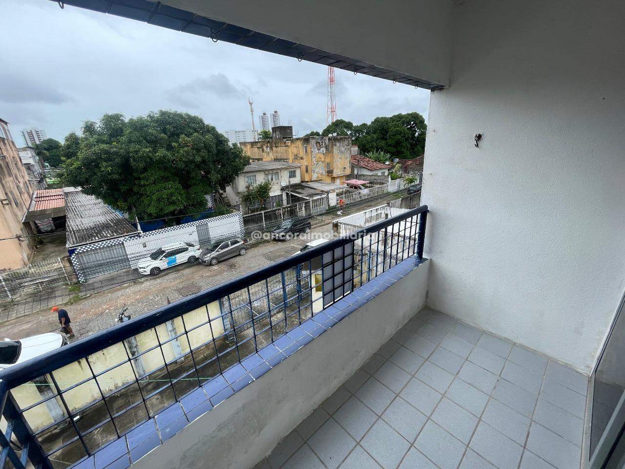 Apartamento para aluguel no Cordeiro: