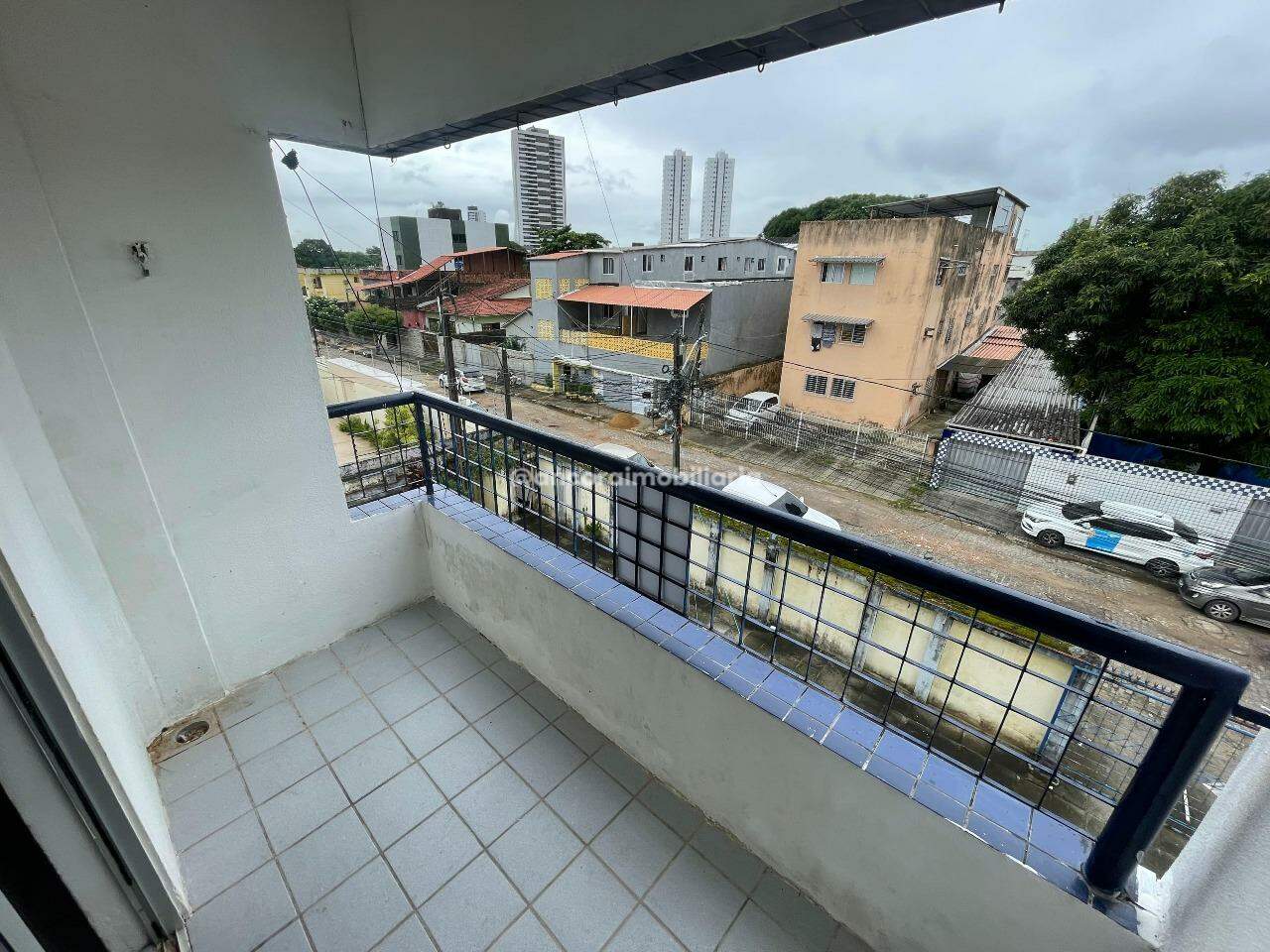 Apartamento para aluguel no Cordeiro: