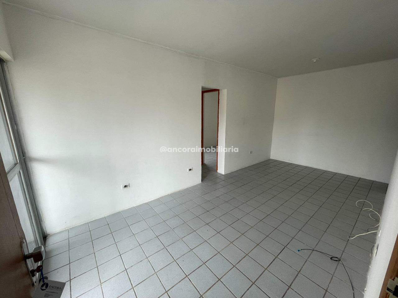 Apartamento para aluguel no Cordeiro: