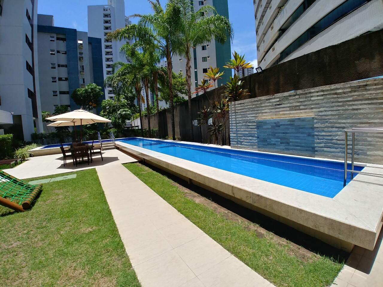 Apartamento para aluguel no Tamarineira: 