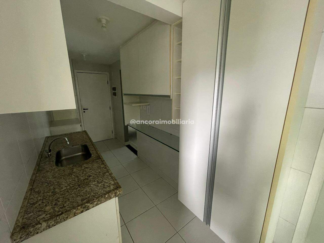 Apartamento para aluguel no Tamarineira: 