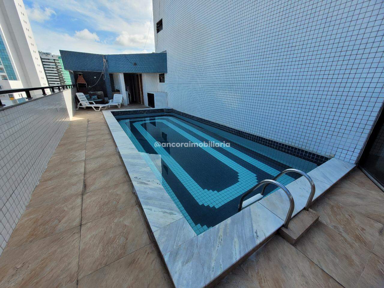 Apartamento para aluguel no Pina: 