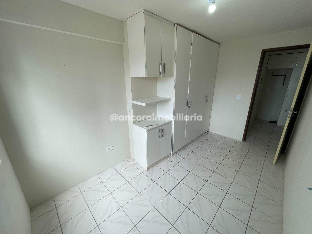 Apartamento para aluguel no Pina: 