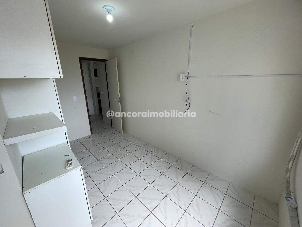 Apartamento para aluguel no Pina: 
