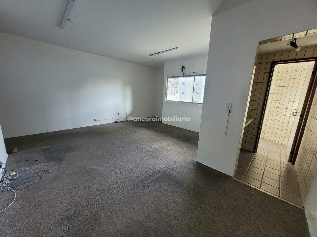 Sala para aluguel no Torre: 