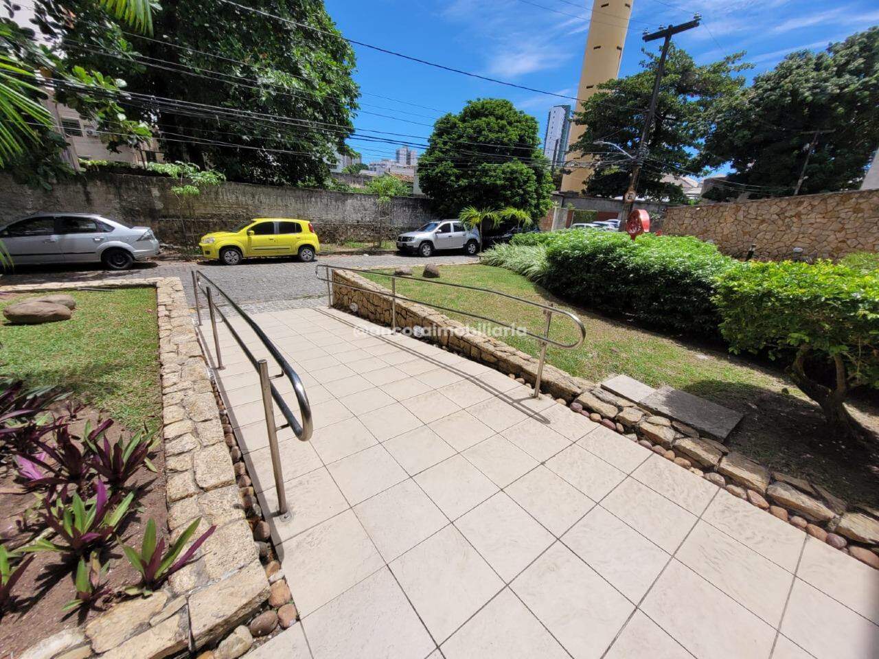 Apartamento à venda no Graças: 