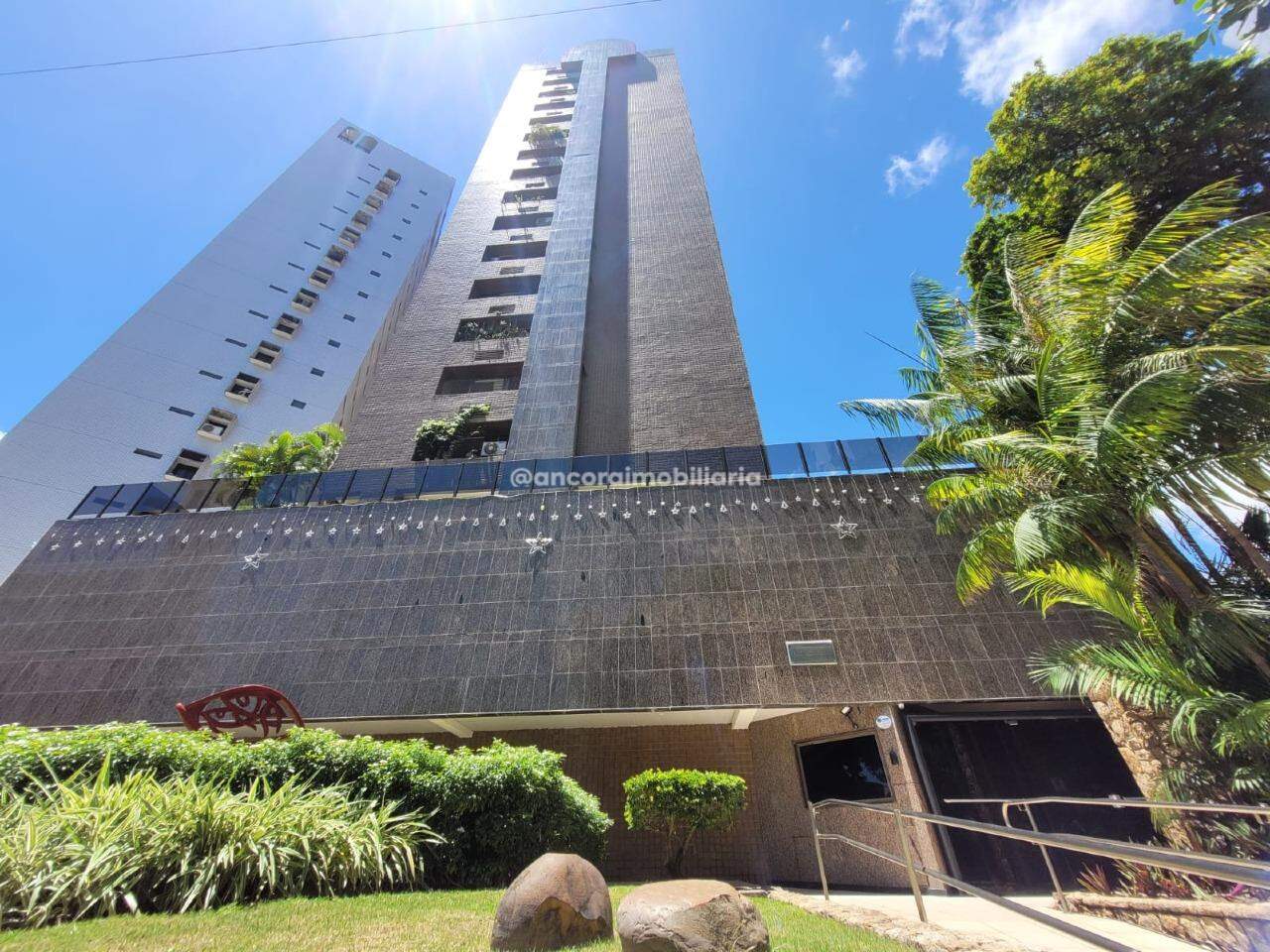 Apartamento à venda no Graças: 