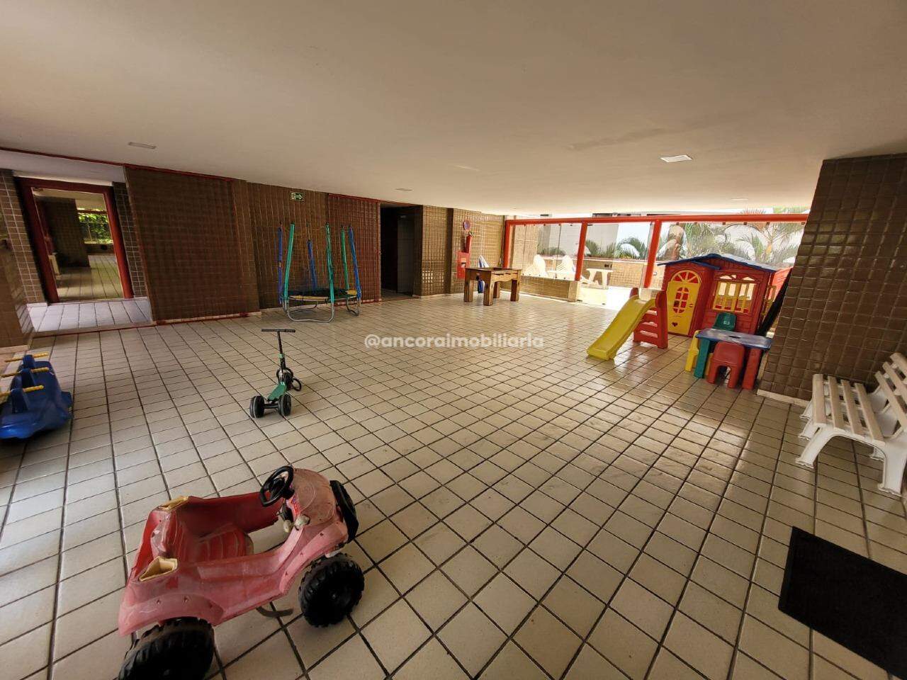 Apartamento à venda no Graças: 
