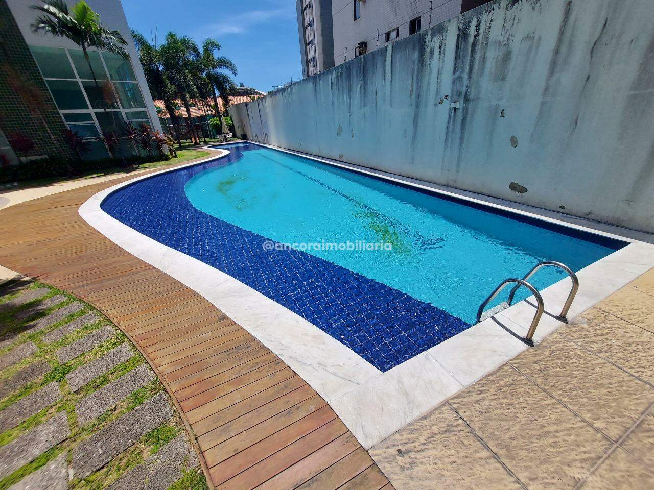 Apartamento à venda no Espinheiro: