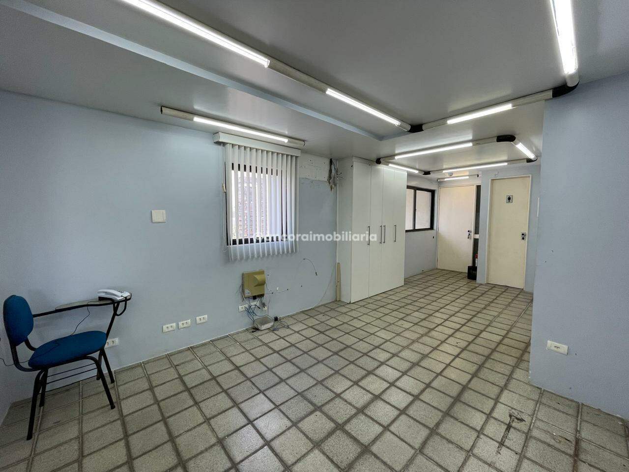 Sala para aluguel no Espinheiro: