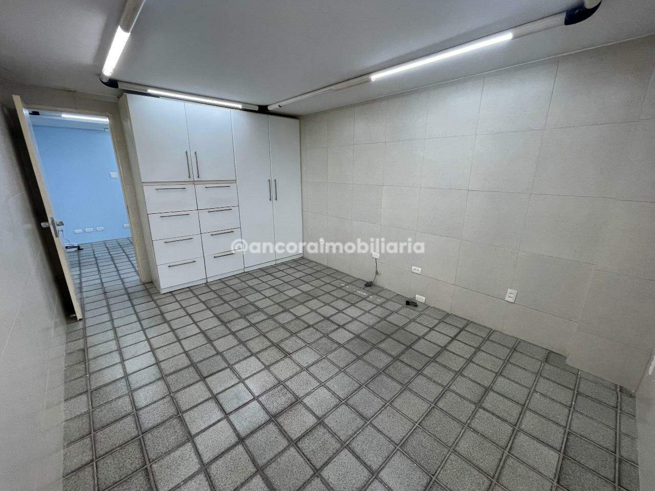Sala para aluguel no Espinheiro: