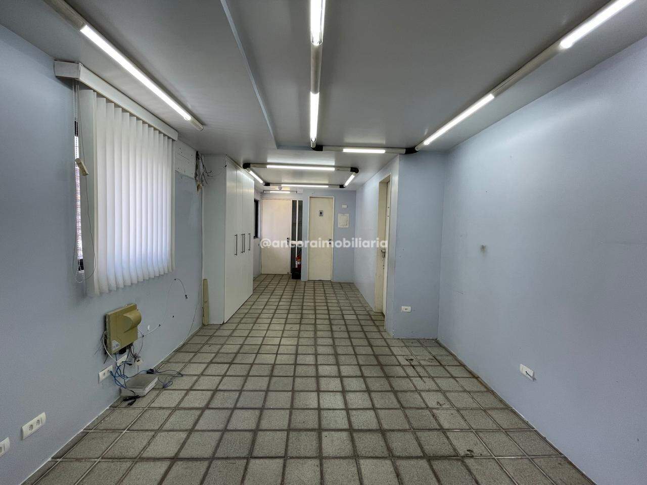 Sala para aluguel no Espinheiro: