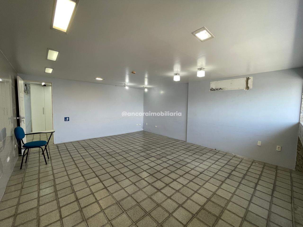 Sala para aluguel no Espinheiro: