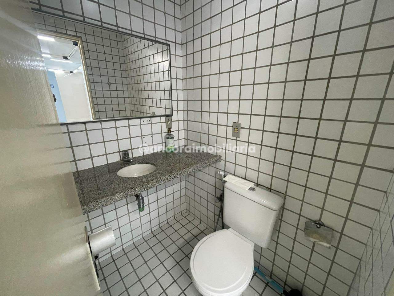 Sala para aluguel no Espinheiro: