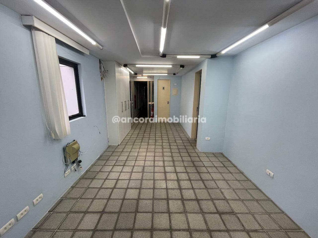 Sala para aluguel no Espinheiro: