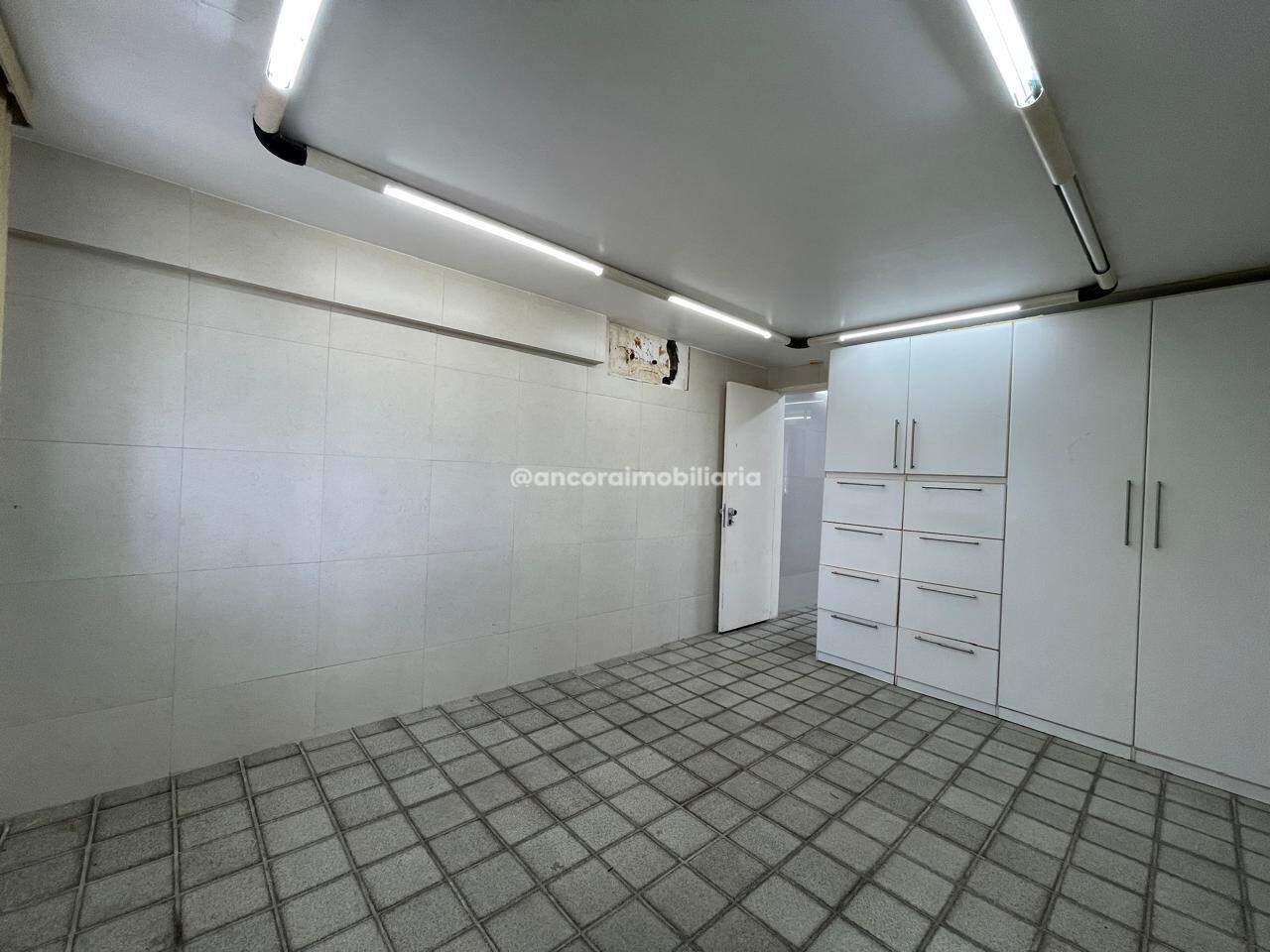 Sala para aluguel no Espinheiro: