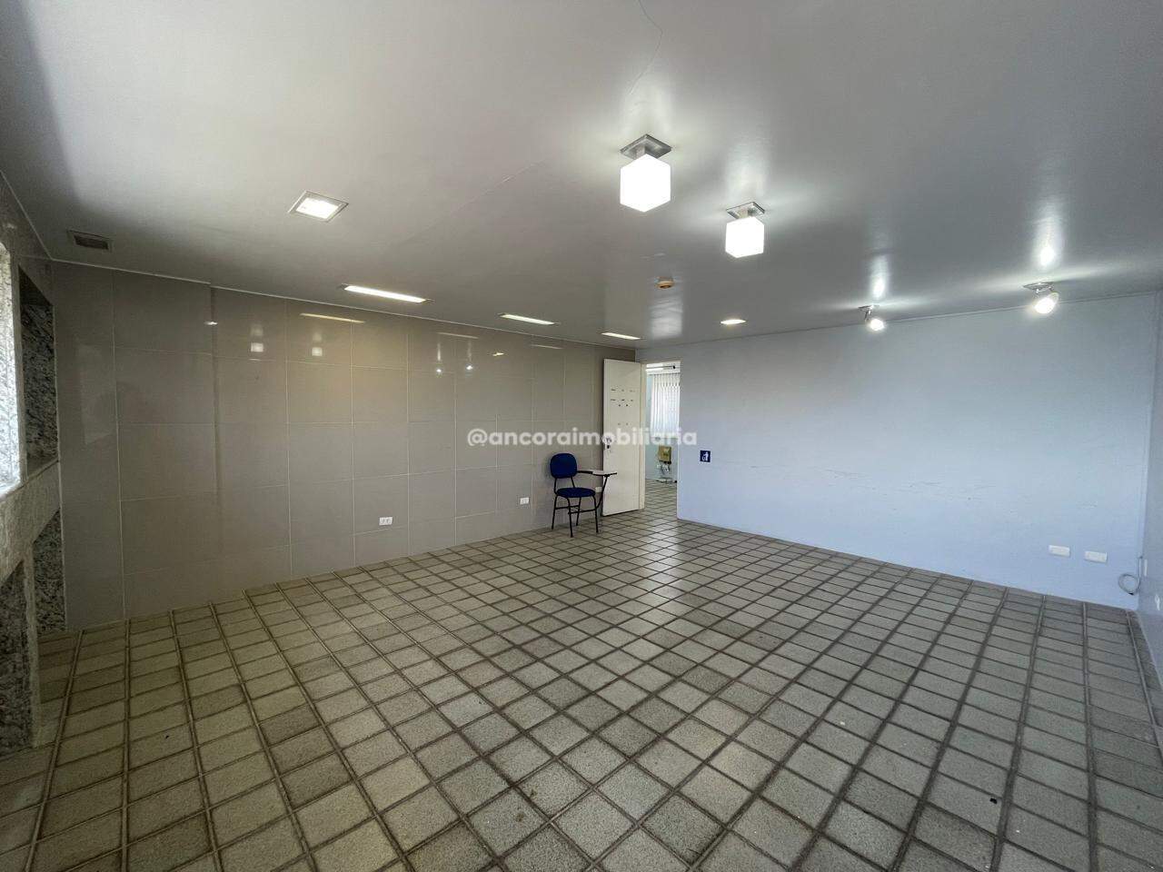Sala para aluguel no Espinheiro: