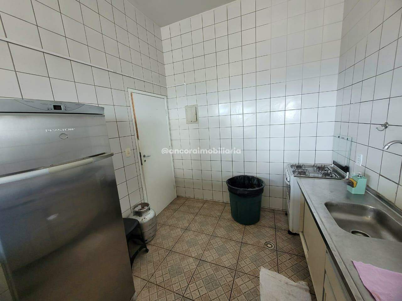Apartamento para aluguel no Espinheiro: 