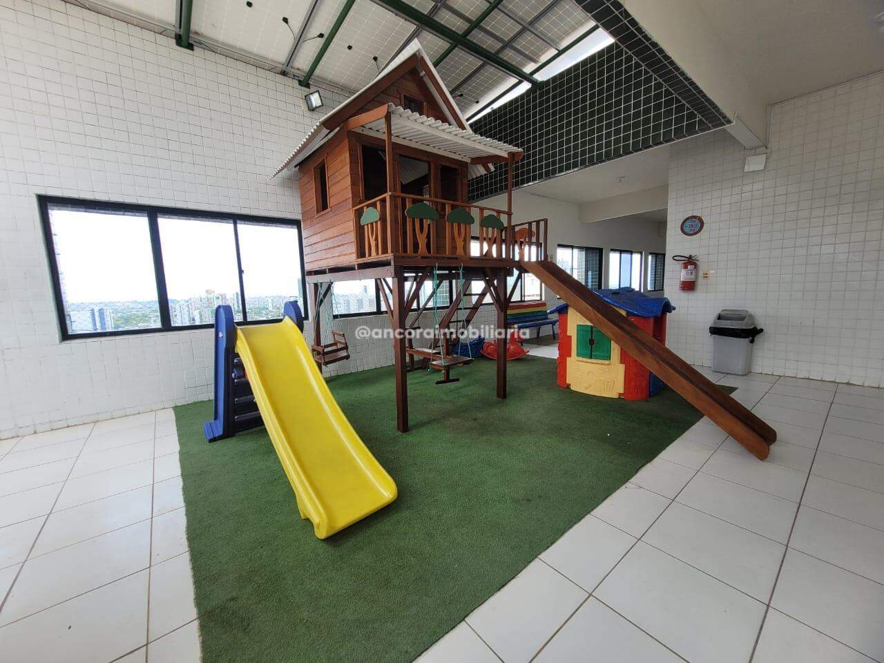 Apartamento para aluguel no Espinheiro: 