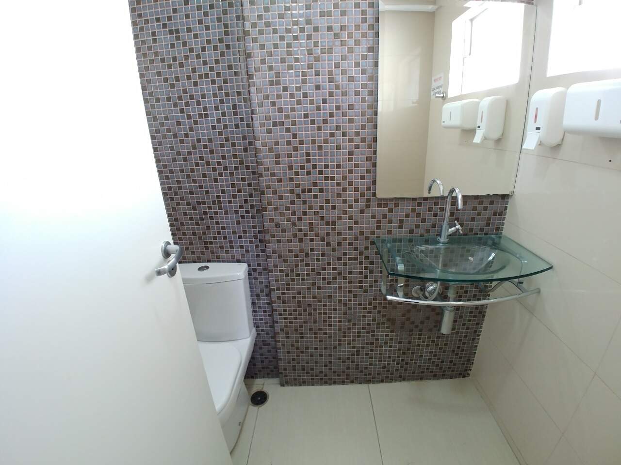 Sala à venda no Espinheiro: