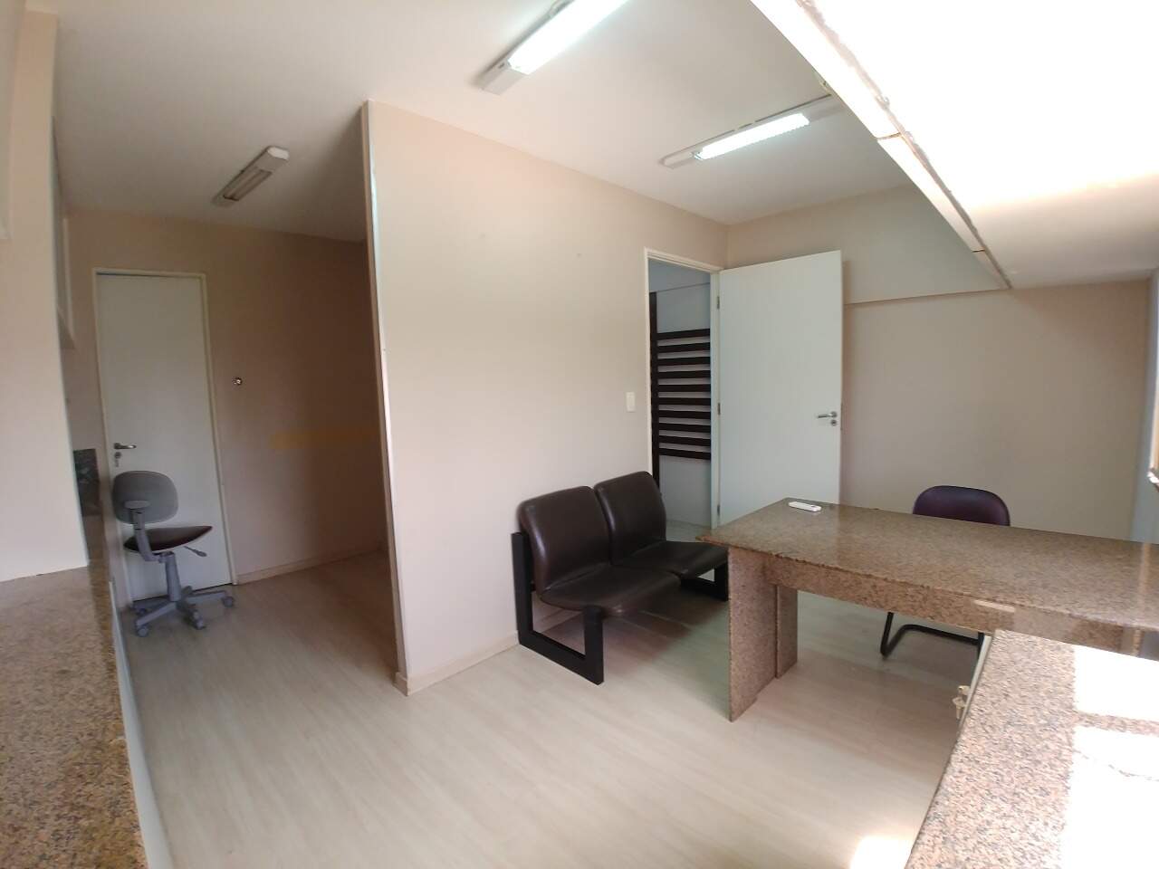 Sala à venda no Espinheiro: